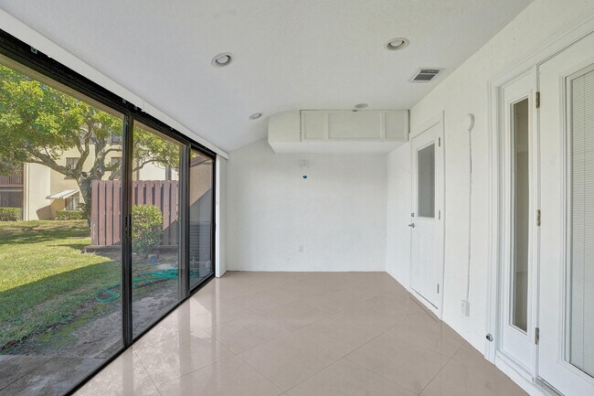 Building Photo - 630 Sea Pine Way