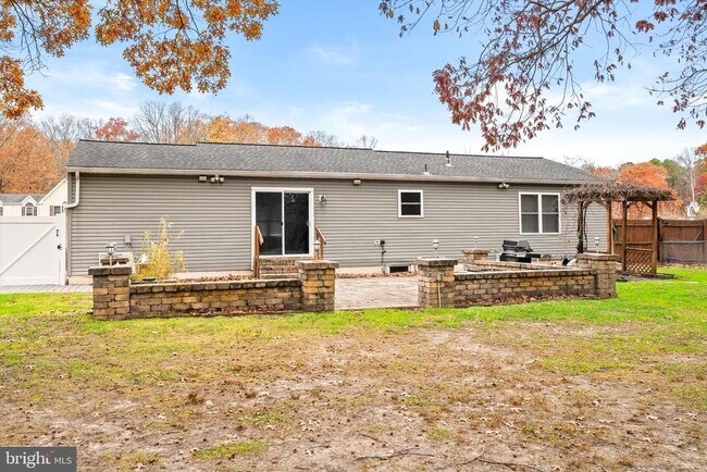 Building Photo - 29 Anita Dr