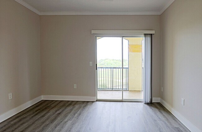 Building Photo - 11480 Villa Grand