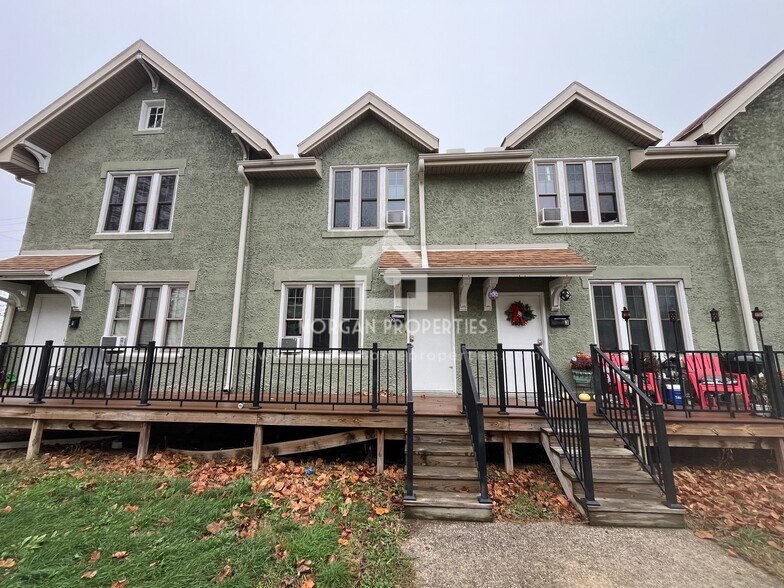 Primary Photo - 300 S 12th St