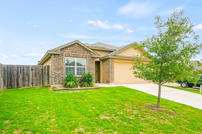 Building Photo - First time rental!