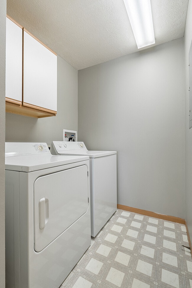 Floorplan - Williamsburg Park Apartments