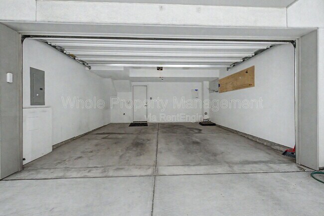 Building Photo - 1753 Julian St
