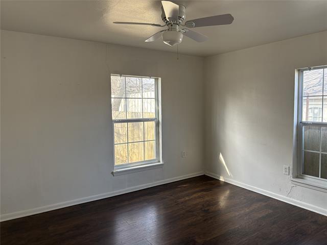 Building Photo - 102 W Elm St