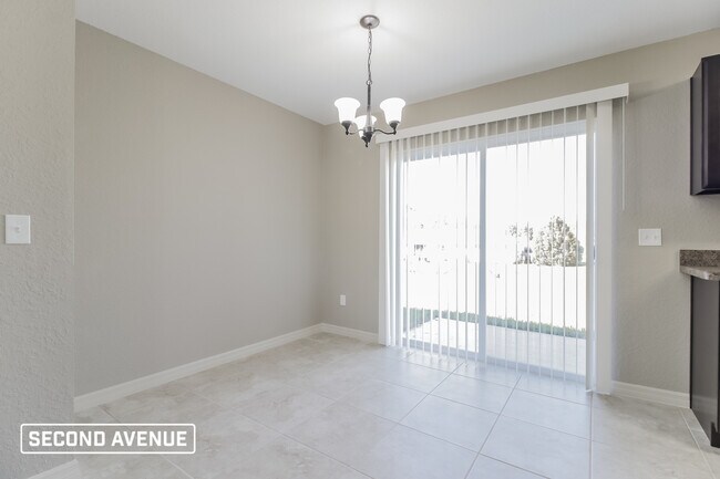 Building Photo - 4535 SW 155th Place Rd