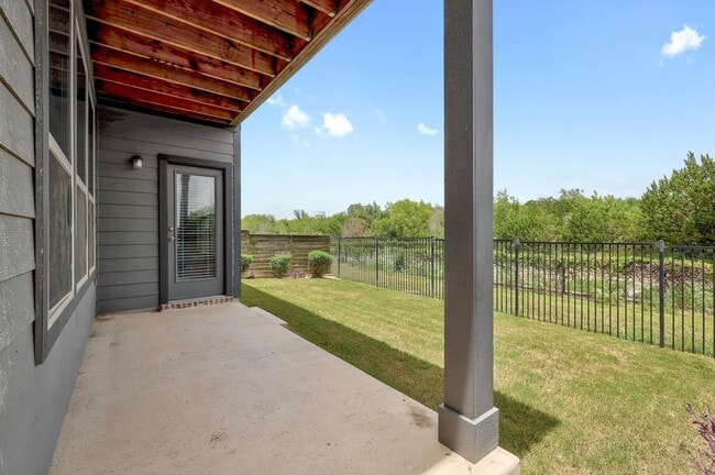 Building Photo - 3651 Sandy Brook Dr