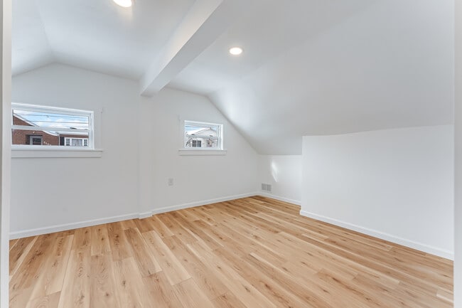 Building Photo - 2112 Gould Ave