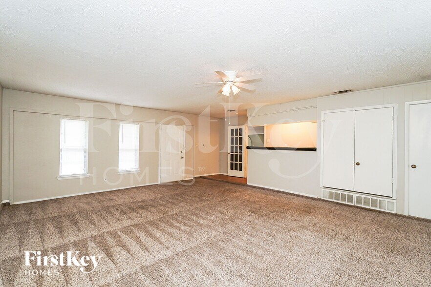 Building Photo - 3417 Willowcrest Dr