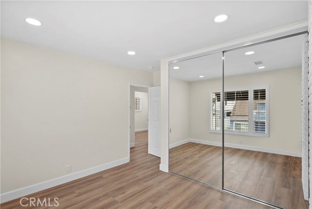 Building Photo - 121 Topaz Ave