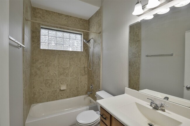 Building Photo - 12218 Valley Lodge Pkwy