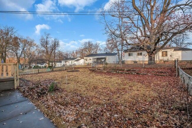 Building Photo - Charming 3-Bedroom, 1-bathroom home