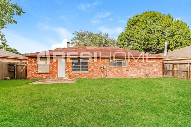 Building Photo - 4203 Stonehenge Trail