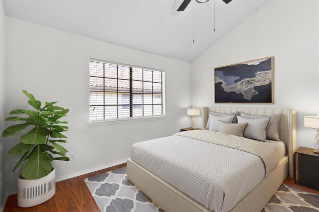 Building Photo - 5590 Spring Valley Rd