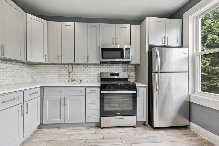 Building Photo - 30 Sheffield St