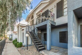 Building Photo - Ready for IMMEDIATE MOVE IN!