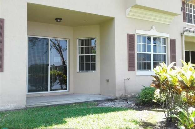 Building Photo - 3409 Lakeside Dr