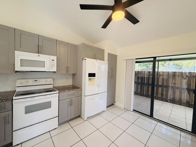 Building Photo - 9856 Watermill Cir