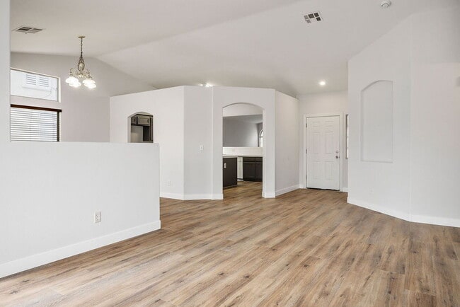 Building Photo - "Charming 3-Bedroom Oasis on Akamine Ave – Spacious 1702 Sq. Ft. with 2 Full Baths!"