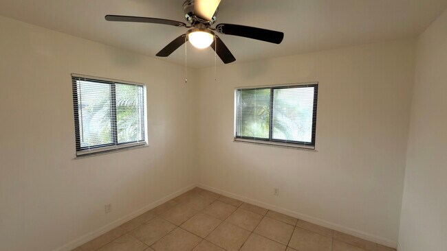 Building Photo - 11470 Char Ann Dr