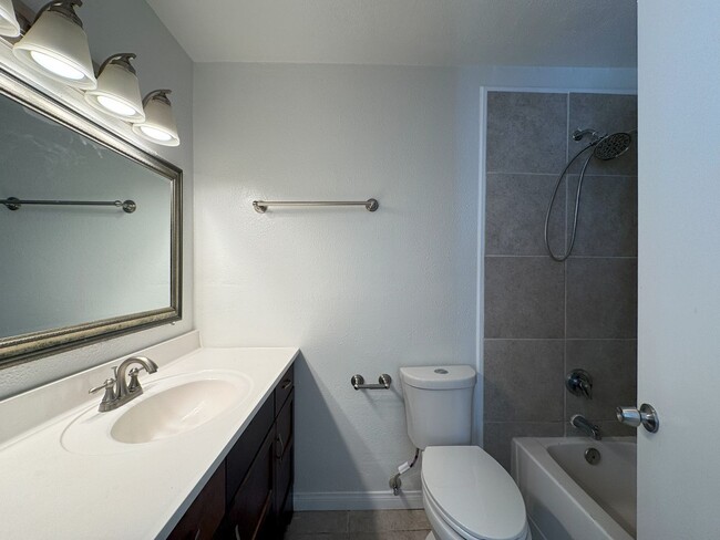 Building Photo - *** Move-In Special*** Luxury Living at Wa...