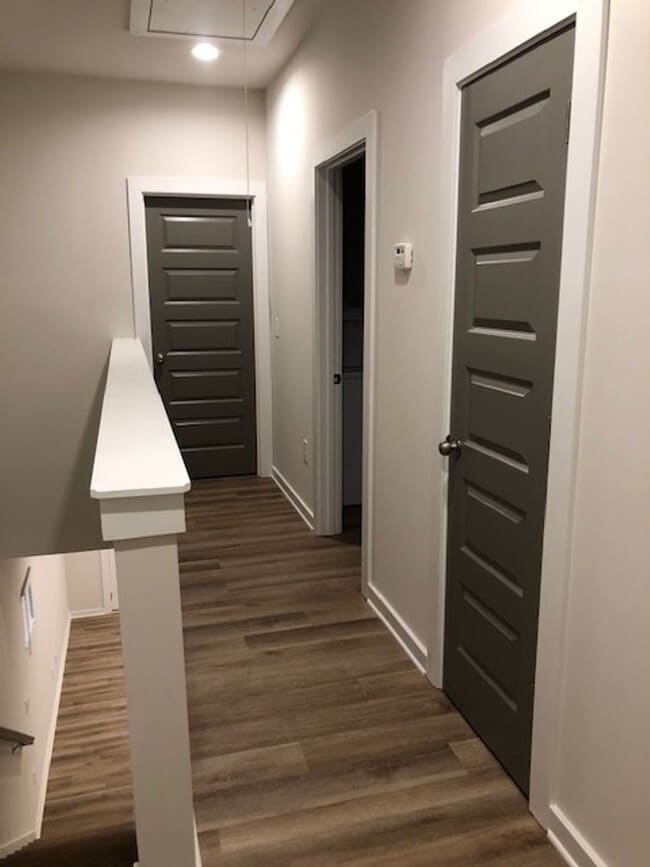 Building Photo - Beautiful Townhome in Athens!