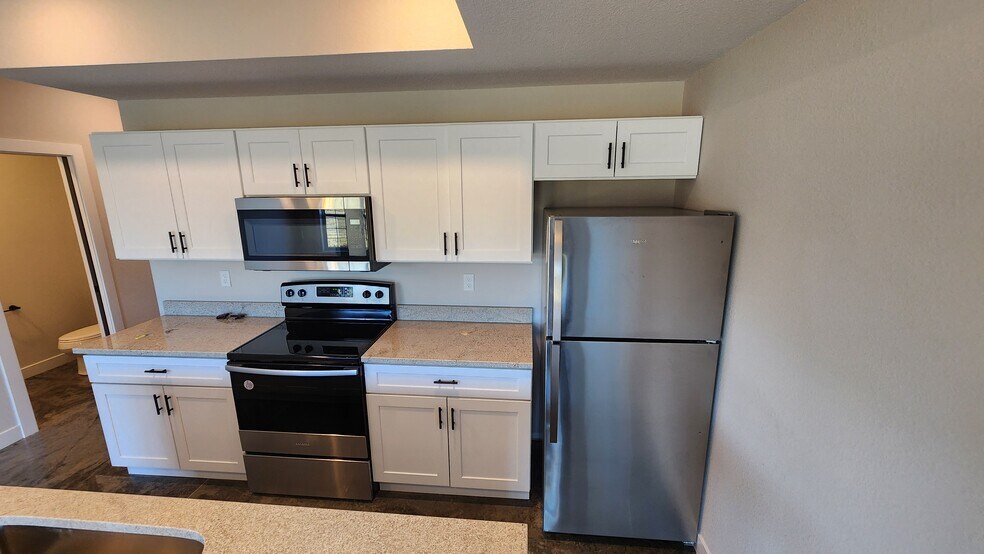 Building Photo - 3319 Stoneway Ct