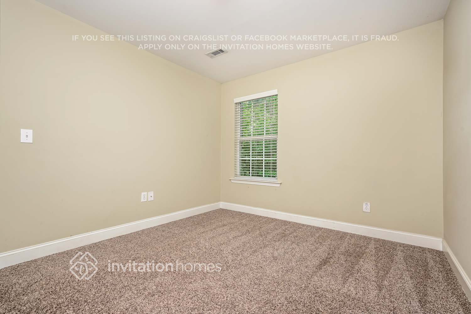 Building Photo - 165 Shoal Park Dr