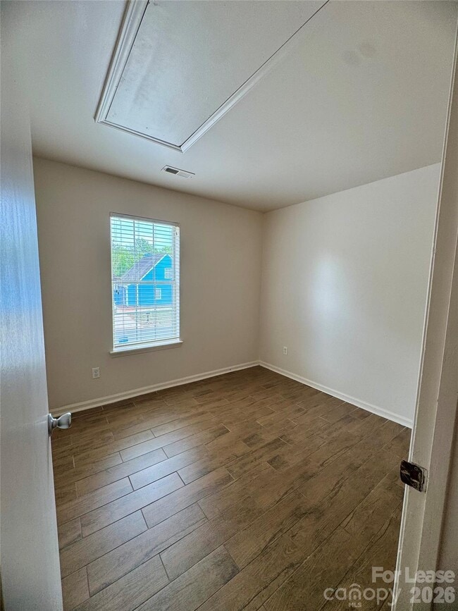 Building Photo - 3407 Braewick Pl