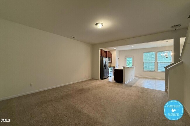Building Photo - 49 E Grove Point Dr