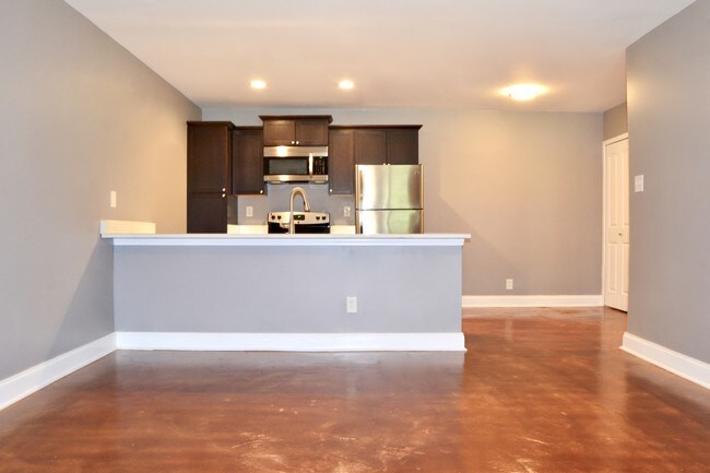 Building Photo - Villas at Alamo Heights