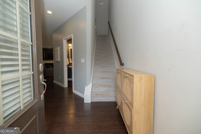 Building Photo - 7245 Heritage Oak Ct