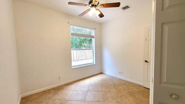 Building Photo - 4088 Lake Tahoe Cir