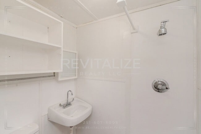 Building Photo - Newly Updated 1 Bed/1 Bath House in Mobile!