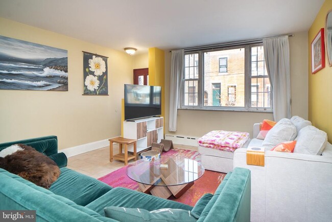 Building Photo - 1026 Morris St