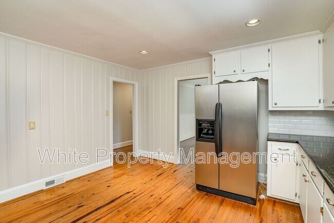 Building Photo - 4643 Addison Drive