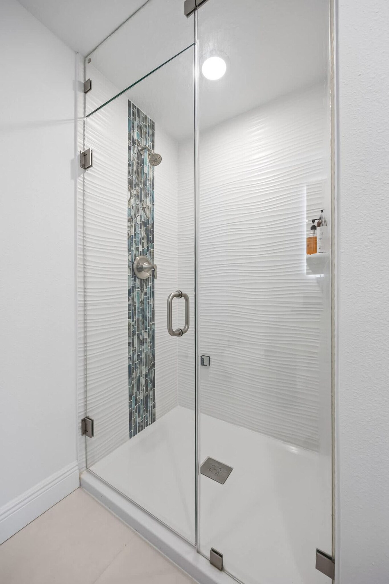 Building Photo - 605 Kemp St