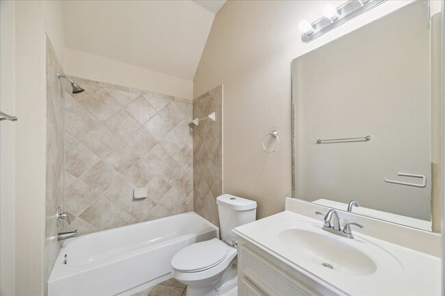 Building Photo - 5430 Linden Rose Ln
