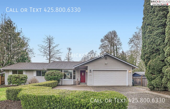 Building Photo - Inviting Bothell Home: Your Sanctuary with...