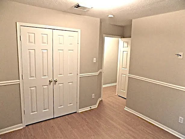 Building Photo - 10467 Twin Circles Dr