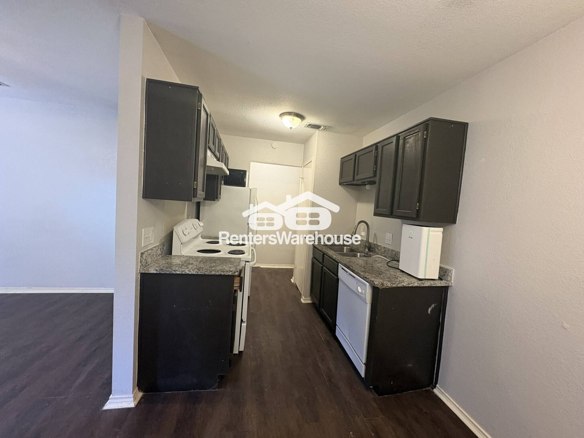 Building Photo - 10258 Maverick Dr