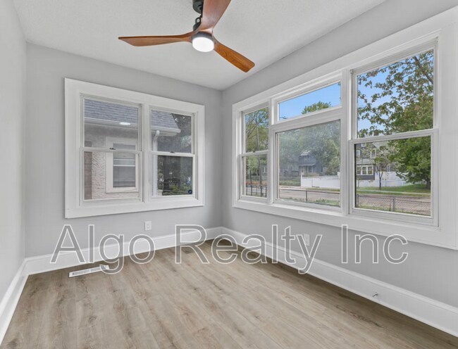 Building Photo - 2915 N Logan Ave