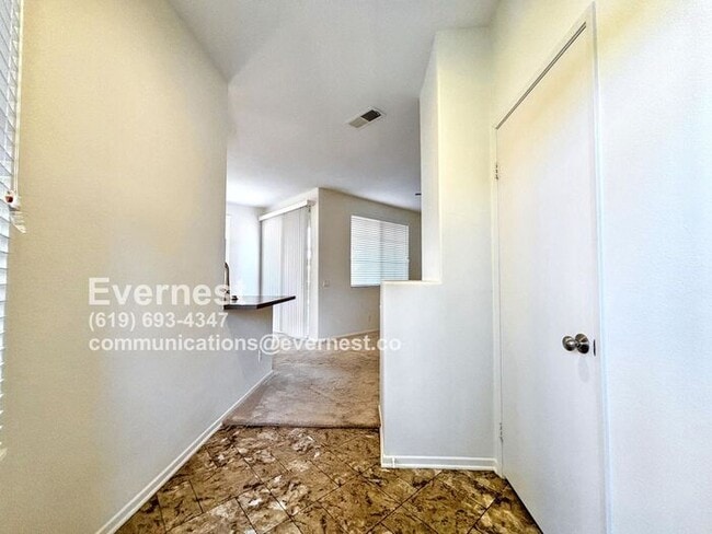 Building Photo - Charming 2-Bedroom Condo in Peaceful Sabre...