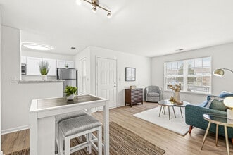 Building Photo - Arborwood Apartments