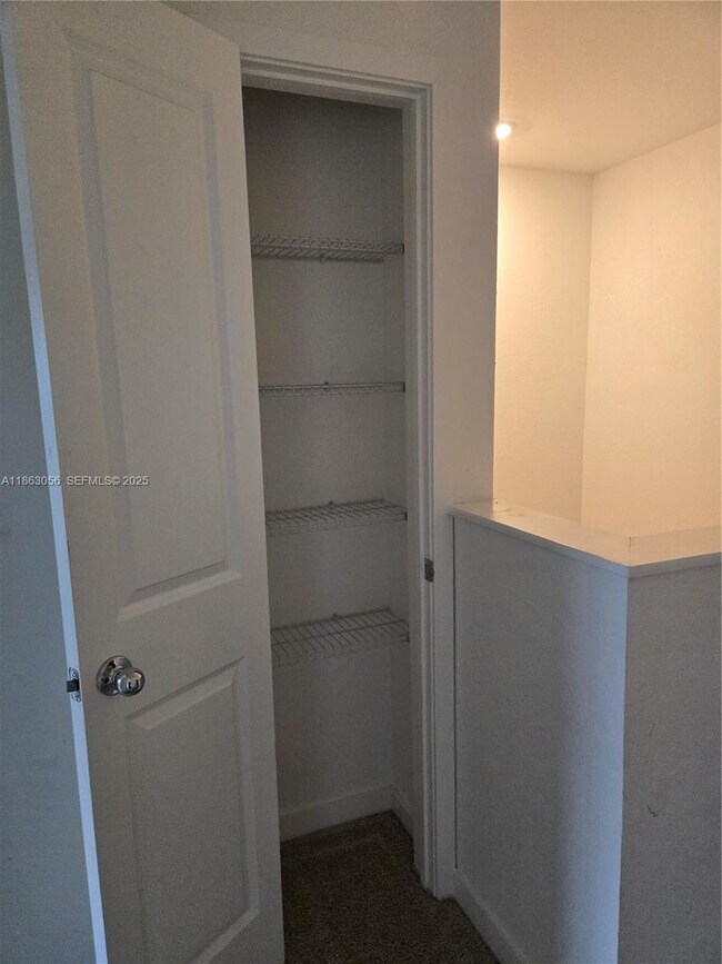 Building Photo - 490 NE 12th St