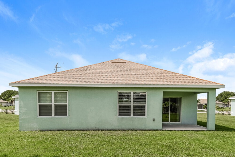 Building Photo - 449 SW 19th St