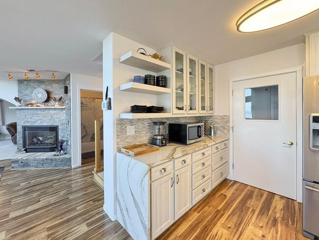 Building Photo - Stunning Home for Lease in Diamond Point