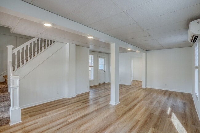 Building Photo - 35617 Airport Rd