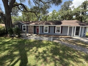 Building Photo - 4009 Dogwood St