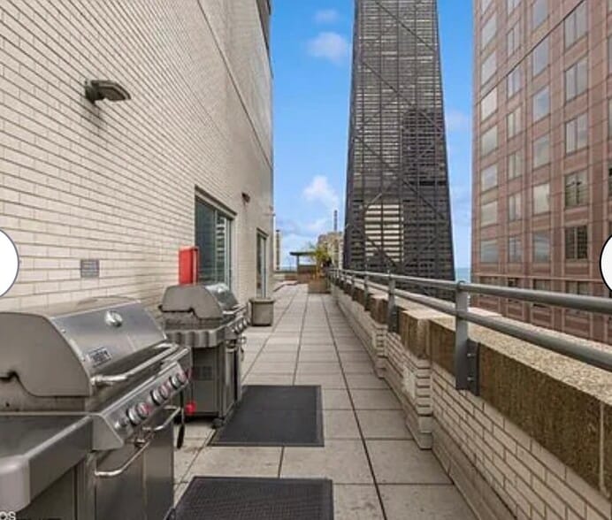 Building Photo - 777 N Michigan Ave