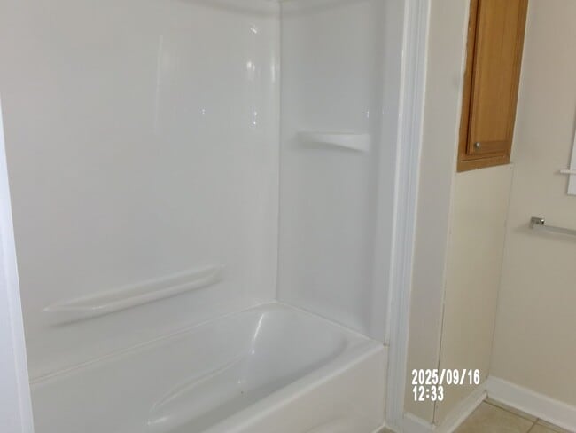 Building Photo - 3BR/1.5BA Single Family Home in Pascagoula...